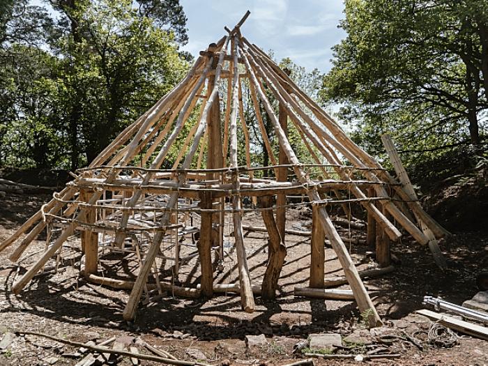 Beeston-Castle-Round-House-06253-1